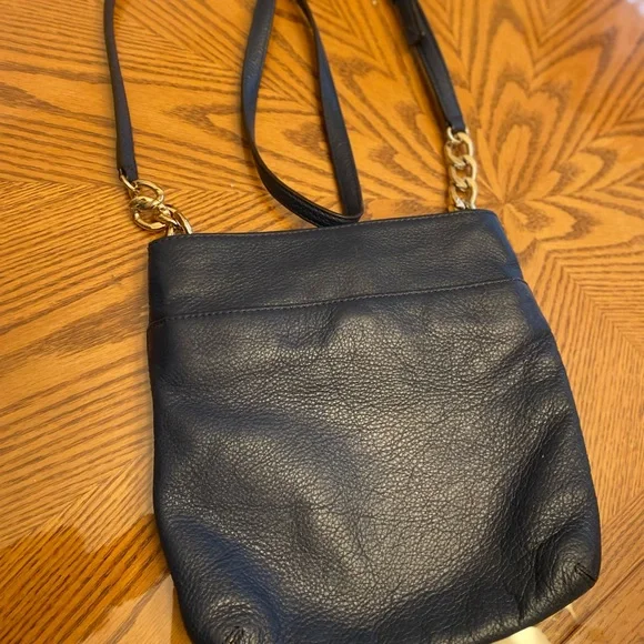Michael Kors Navy Crossbody Bag with Gold Hardware - Picture 3 of 6